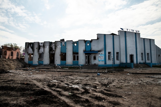 Când este necesară demolarea unei construcții și ce pași trebuie urmați