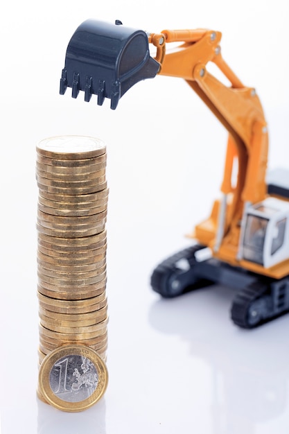 Costurile unei demolări: ce factori influențează prețul final